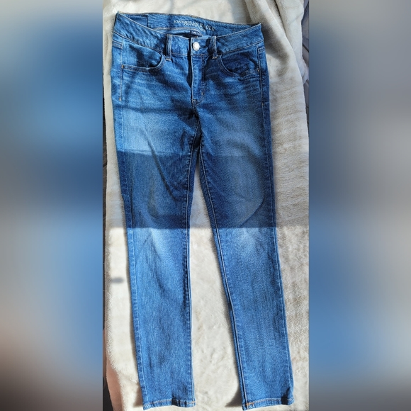 3/$35 American Eagle Super Stretch Jeggings Washed - Picture 2 of 7